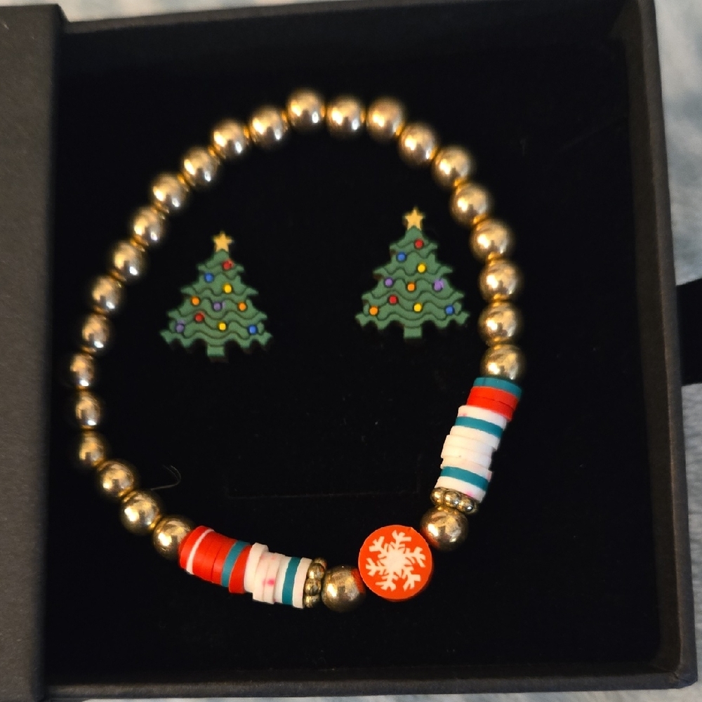 Gold Beaded Bracelet and Christmas Tree Earrings Set